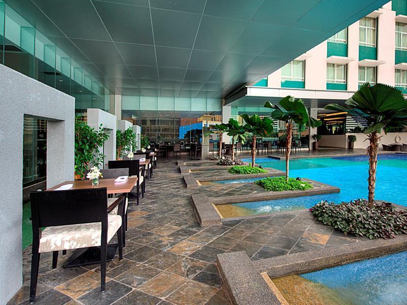 Hotel Furama Bukit Bintang, 4*